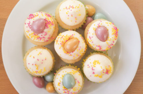 Mini Lemon Cupcakes and Lemon Mascarpone Frosting