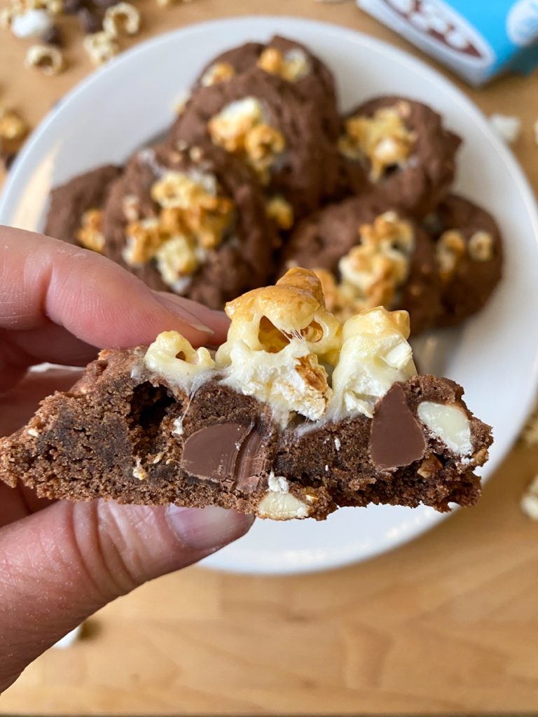 Popcorn & Hot Chocolate Cookies