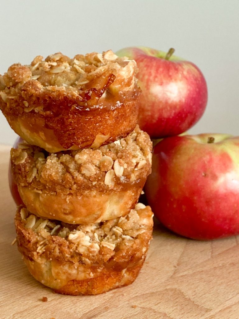 Mini Apple Crumble Pies