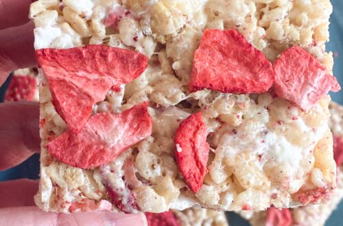 Strawberries and Cream Rice Krispie Bars