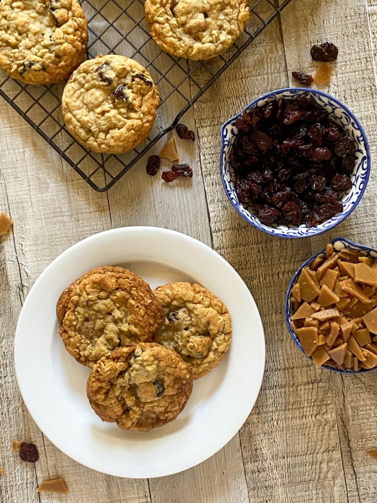 Cherry and Toffee Oatmeal Cookies