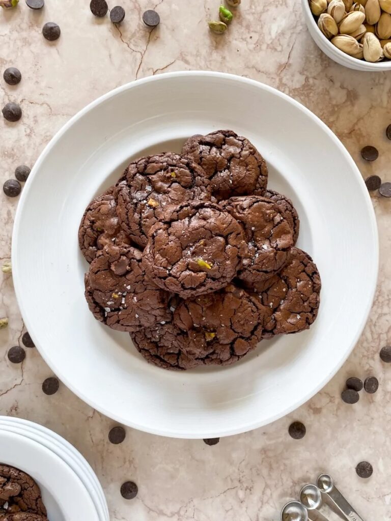 olive oil pistachio brownie cookies
