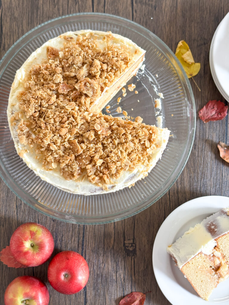 Apple Crisp Cake